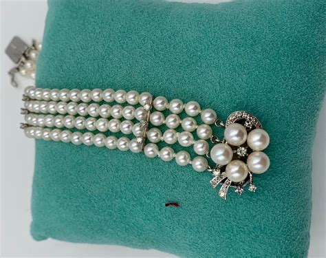 Pearl 26 Diamond Bracelet 14 Karat White Gold Retro Hollywood Regency For Sale at 1stDibs ...