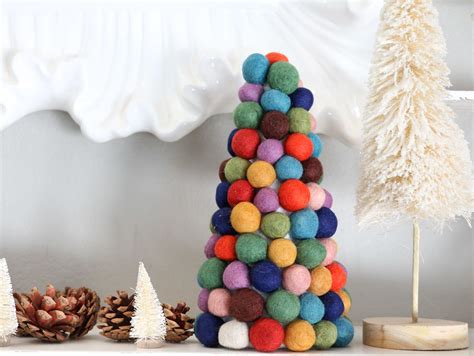 DIY Felt Ball Christmas Tree | Fun365