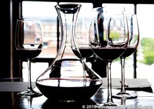 How To Decant Wine - To Decant or Not to Decant Wine | Wine Blog from The International Wine of ...