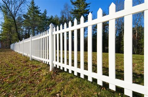 Discover the Best Way to Paint an Old Picket Fence - Woodcrafters Fencing