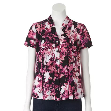 Petite Croft & Barrow® Floral Pleated Blouse