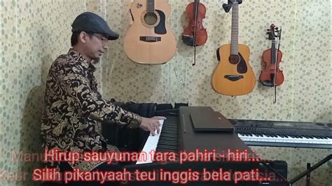 Manuk dadali (karaoke + lirik) for female, in G mayor - YouTube