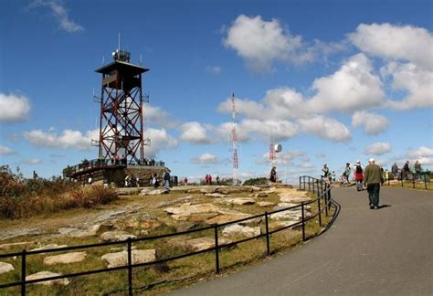 Hiking Wachusett Mountain