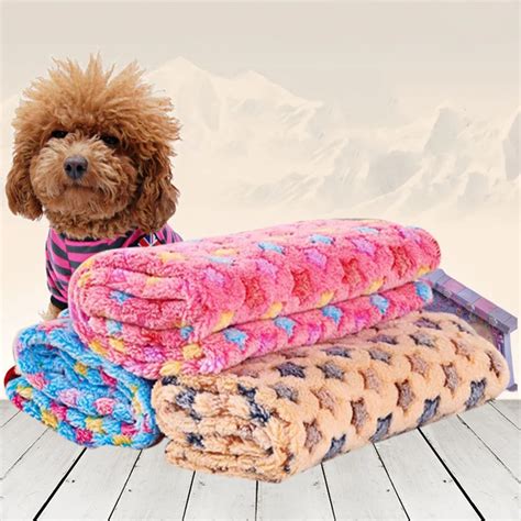 Dog Blanket Warm Coral Fleece Pet Mats Star Pattern Soft and Comfortable Goods for Pets Puppy ...