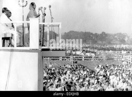 Prime Minister Indira Gandhi giving a speech Stock Photo: 69483366 - Alamy