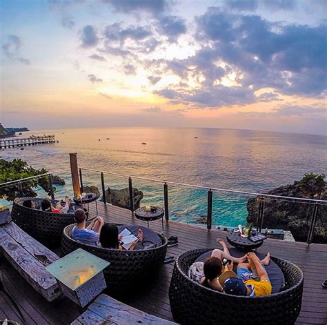 29 Bali restaurants with most spectacular views as your dining backdrop!