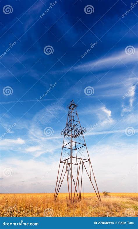 Abandoned Oil Rig and Evening Sky Clouds Stock Photo - Image of pollution, politics: 27848994