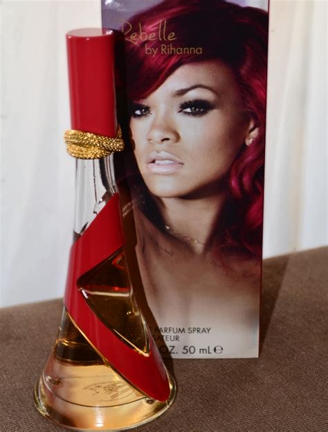 Resenha do perfume Rihanna Rebelle