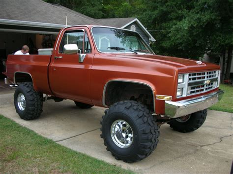 Lifted 4x4 Chevy Trucks