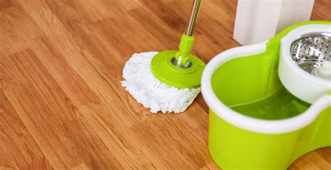 5 Best Mop and Bucket Sets UK (2022 Review) | Spruce Up!