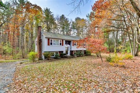 32 Litchfield Homes for Sale - Litchfield NH Real Estate - Movoto