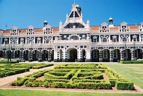 Dunedin - ISENZ - International Student Education New Zealand