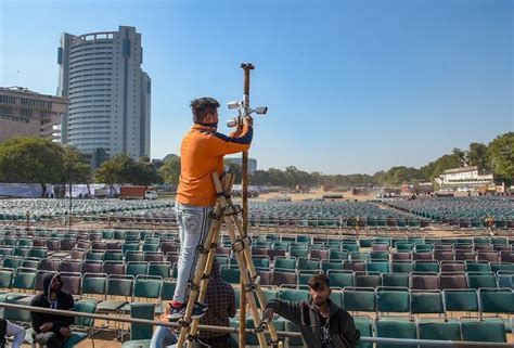 Ramlila Maidan gears up to host Kejriwal swearing-in - Rediff.com India ...