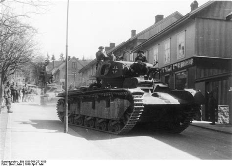 [Photo] Neubaufahrzeug tank in Norway, Apr-May 1940 | World War II Database