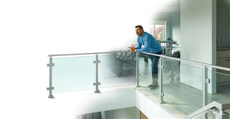 Glass Railing: Panel Railing for Stairs, Decks, & Balconies | Viewrail