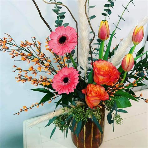 16 Best Florists for Flower Delivery in Rochester, NY - Petal Republic