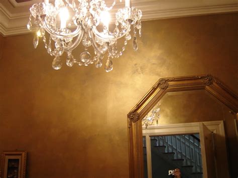 Dramatic Powder Room | Gold metallic walls create drama in t… | Flickr