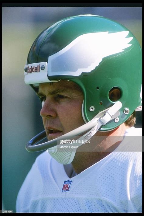 Kicker Gary Anderson of the Philadelphia Eagles looks on during a... News Photo - Getty Images