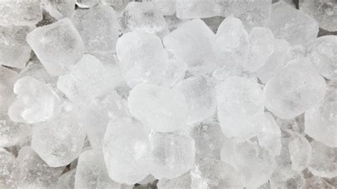 Why Are Some Ice Cubes Cloudy While Others Are Clear? » Science ABC