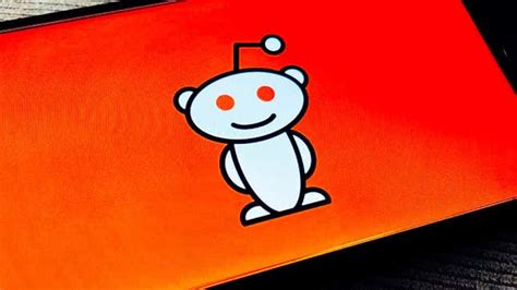 Reddit Tweaks Feed to Drop Down Menu, First of Several Changes