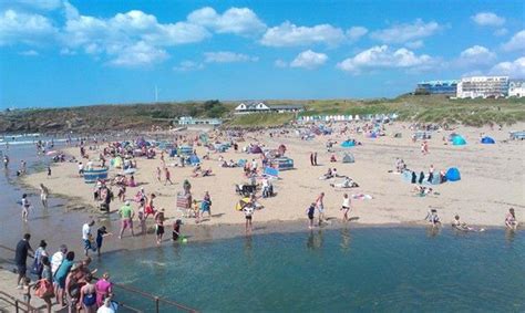 Bude beach, 15 min drive from Bideford Bay - Picture of Bideford Bay Holiday Park, Bideford ...