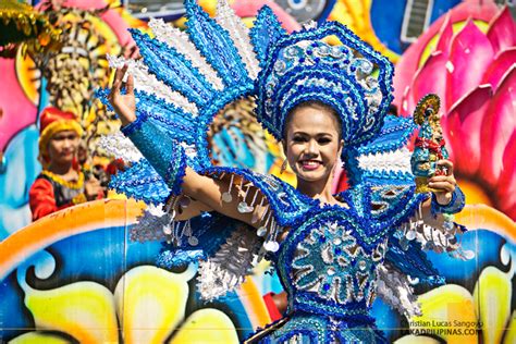 ZAMBOANGA DEL SUR | The Colors of Zamboanga Hermosa Festival - Lakad Pilipinas