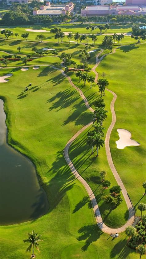 The Best Jacksonville Communities With a Golf Course