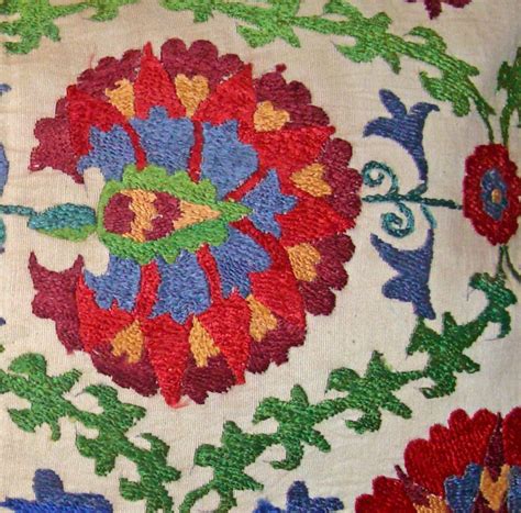 Uzbek embroidery | Embroidery, Crafts, Needlepoint