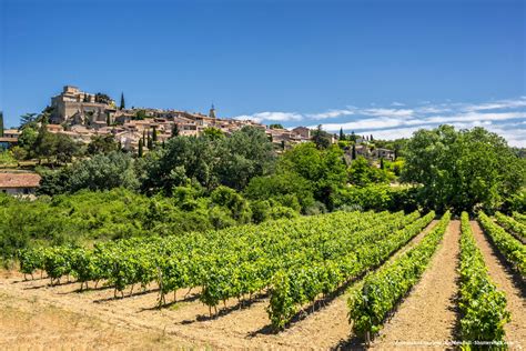 5 fabulous villages of the Luberon to visit in Provence - At Home in France