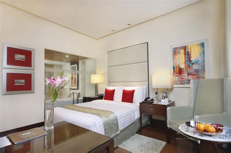 Photo Gallery for The Oberoi, Mumbai in Mumbai - India | Five Star Alliance