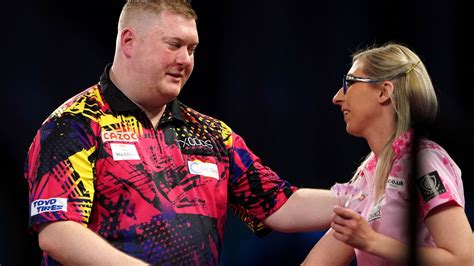 World Darts Championship: Ricky Evans pays tribute to Fallon Sherrock ...