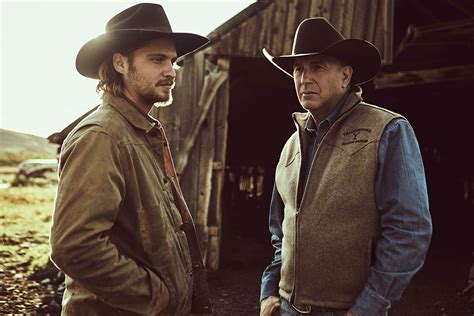 Kevin Costner as John Dutton in Yellowstone: Season 2 Portrait - Kevin ...