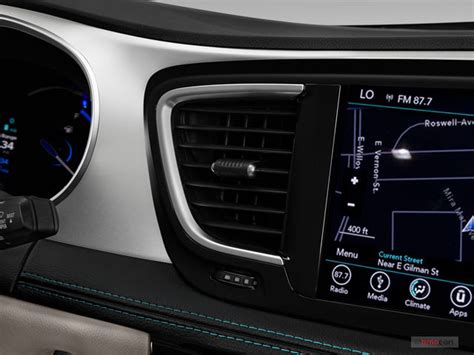 2020 Chrysler Pacifica Hybrid: 79 Interior Photos | U.S. News