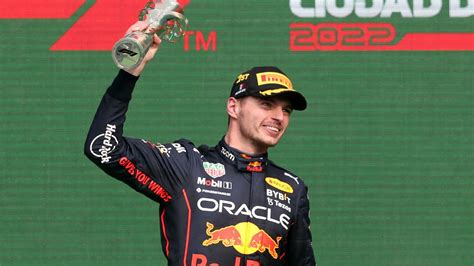 Max Verstappen wins record-breaking 14th race of the season at Formula ...