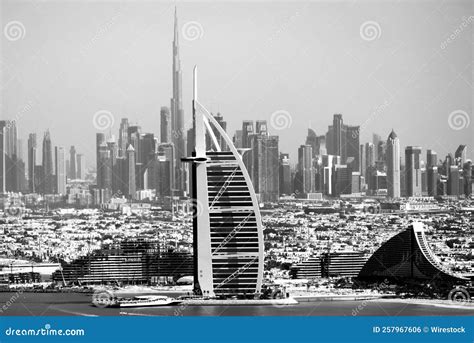 Dubai the Skyline of Downtown Editorial Photo - Image of town, gulf ...