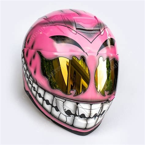 Custom Motorcycle Helmets In India | Reviewmotors.co