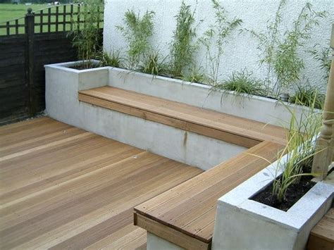 Concrete & timber | planter & seat | Hageplanlegging, Moderne hage ...