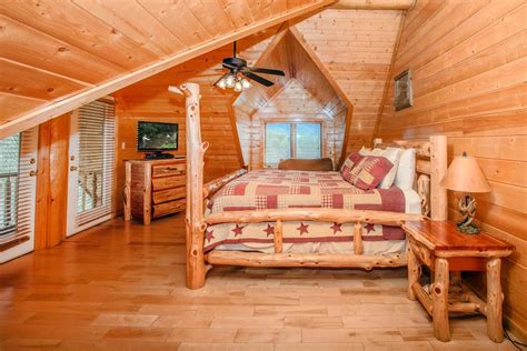 Great Smoky Lodge - 5 Bedroom Gatlinburg Cabin Rental