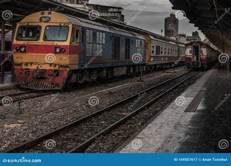 Train Parked At The Venice Mestre Railway Station Platform In Mestre, Italy Editorial Image ...