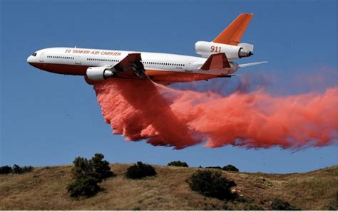 Jet & Prop by FalkeEins: DC 10 firefighting tanker dropping retardant ...