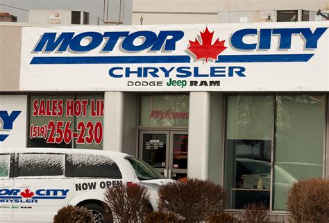 'Fully Unionized' Motor City Chrysler Open For Business ...