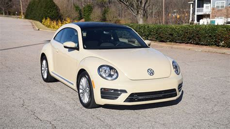 Last Call: 2019 Volkswagen Beetle – Auto Trends Magazine