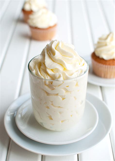 How To Many Whip Cream.icing Recipe / Easy homemade whipped cream ...