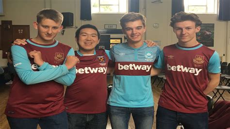 Gravesend Grammar School students and staff show off their West Ham ...