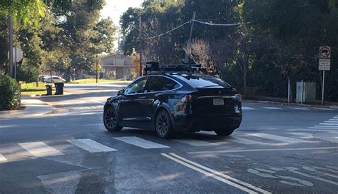 Tesla Model X spotted equipped with LiDAR sensors in the wild