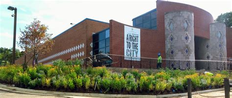 Anacostia Community Museum Landscape - Smithsonian Gardens