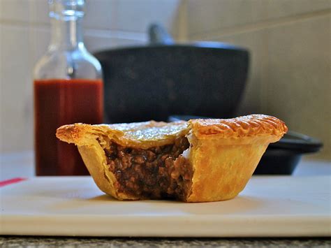 Steak And Guinness Pie: A Traditional Irish Dish – AC/DC Beverage