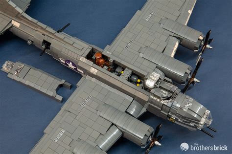 Brickmania 2183 B-17G "Flying Fortress" WWII Heavy Bomber [Review] | The Brothers Brick | Lego ...