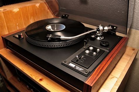 All sizes | Sansui SR 717 | Flickr - Photo Sharing! | Turntable vintage ...