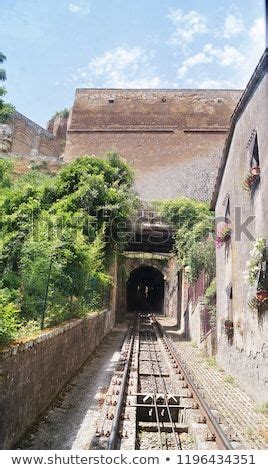 Funicular of Orvieto, Italy | Foto, Illustrazioni